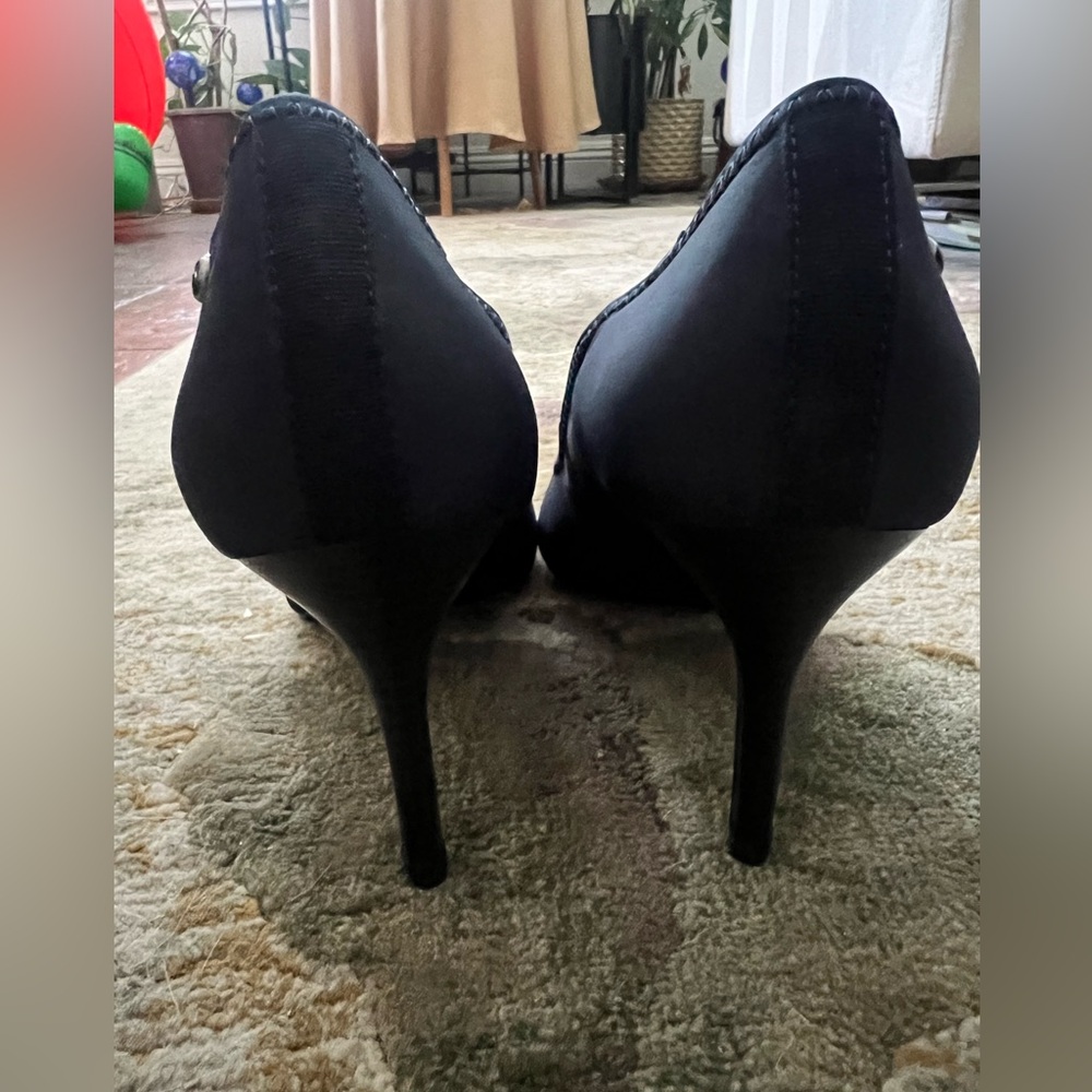 Simply Vera Wang - navy blue high heels (NWOT) - Picture 5 of 7